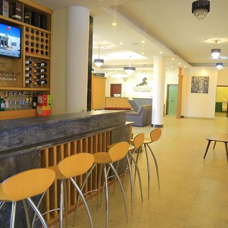 Black Horse Hotel Apartment 아디스아바바 외부 사진